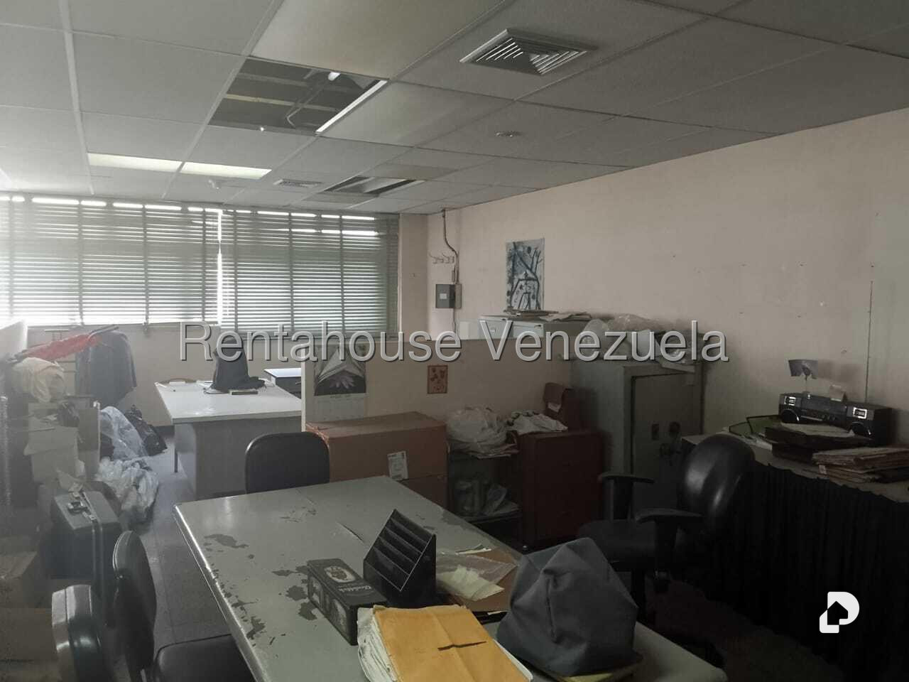Local comercial en Parroquia Altagracia, Caracas – 26