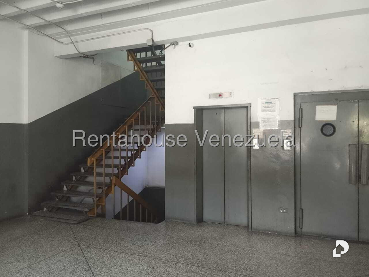 Local comercial en Parroquia Altagracia, Caracas – 4