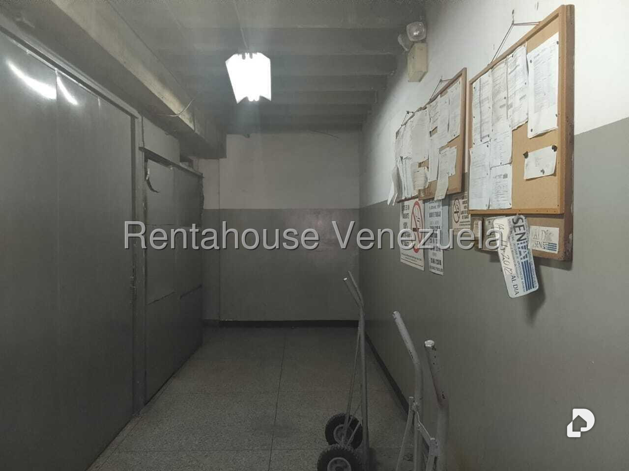 Local comercial en Parroquia Altagracia, Caracas – 15
