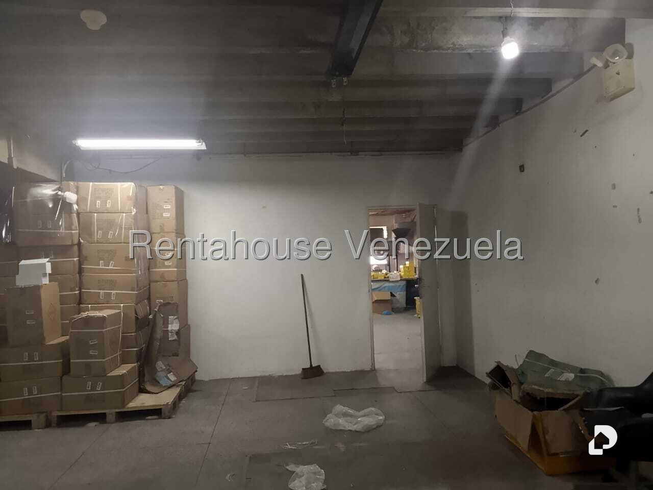 Local comercial en Parroquia Altagracia, Caracas – 13