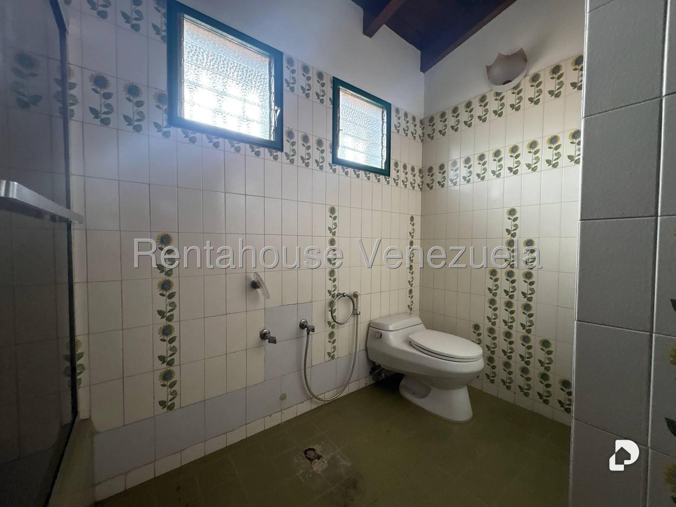 Casa en La Trinidad, Caracas – 30
