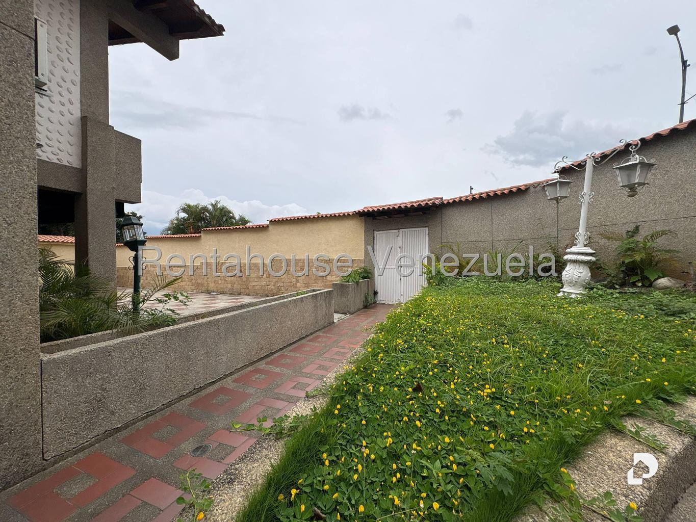Casa en La Trinidad, Caracas – 23