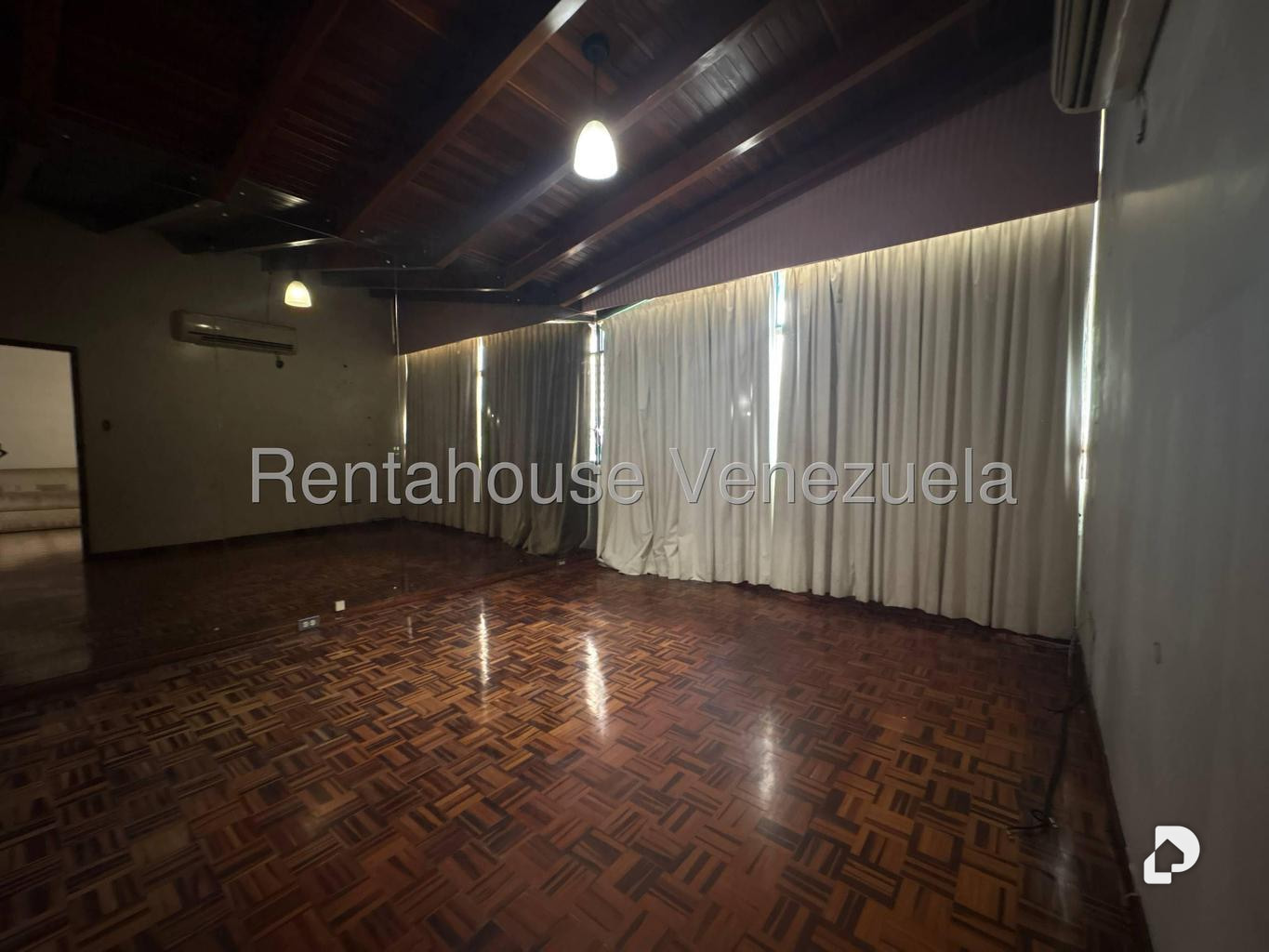 Casa en La Trinidad, Caracas – 16