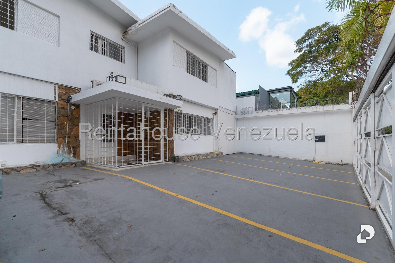 Local comercial en Chuao, Caracas