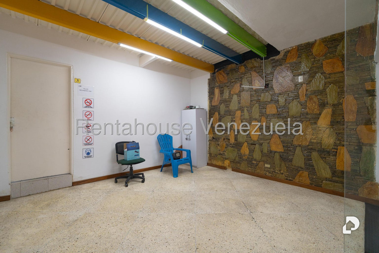 Local comercial en Chuao, Caracas