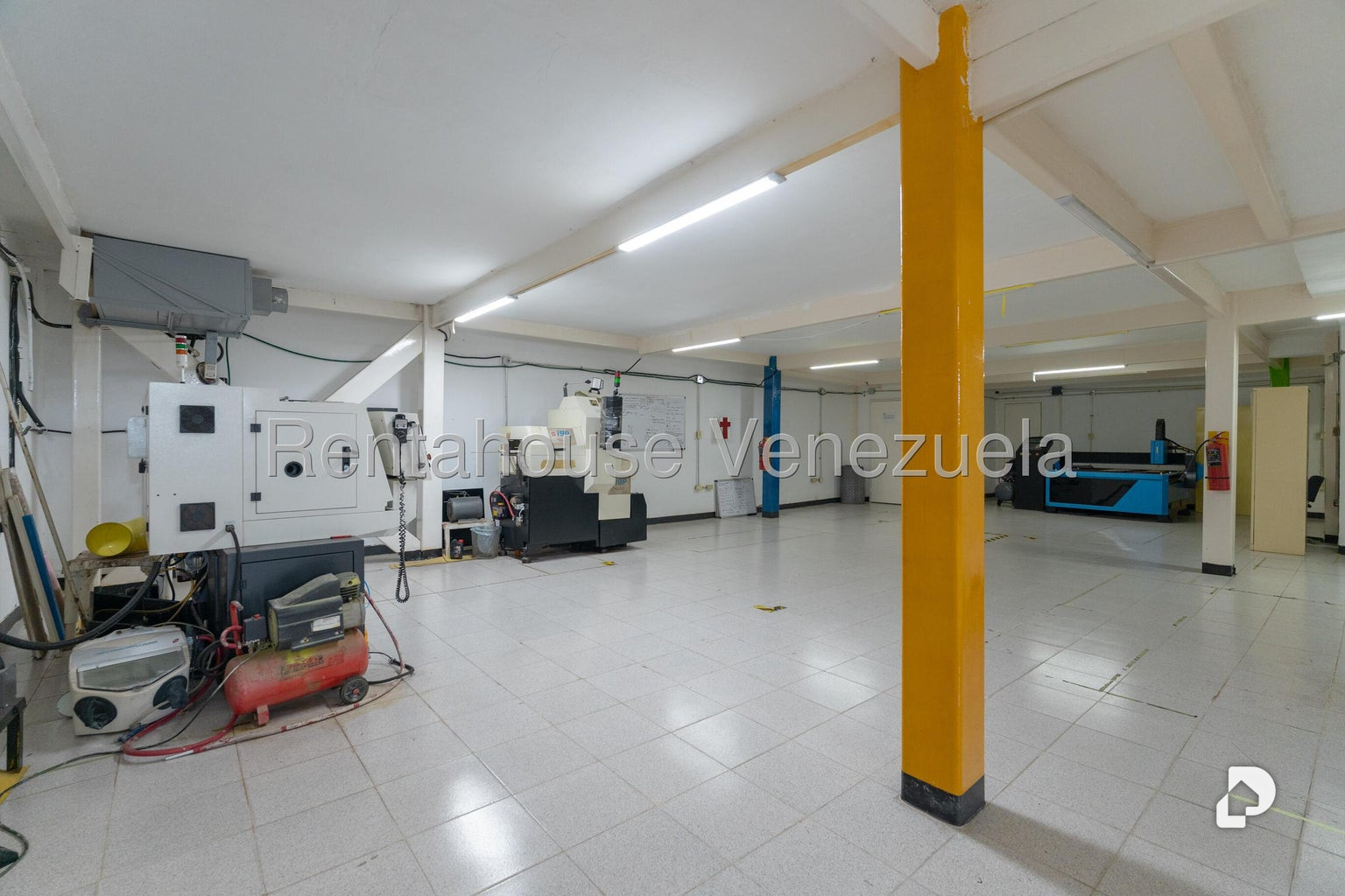 Local comercial en Chuao, Caracas