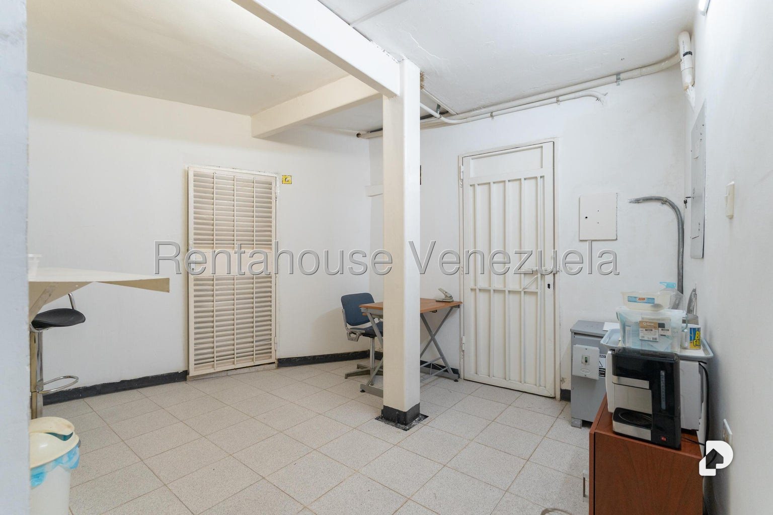 Local comercial en Chuao, Caracas