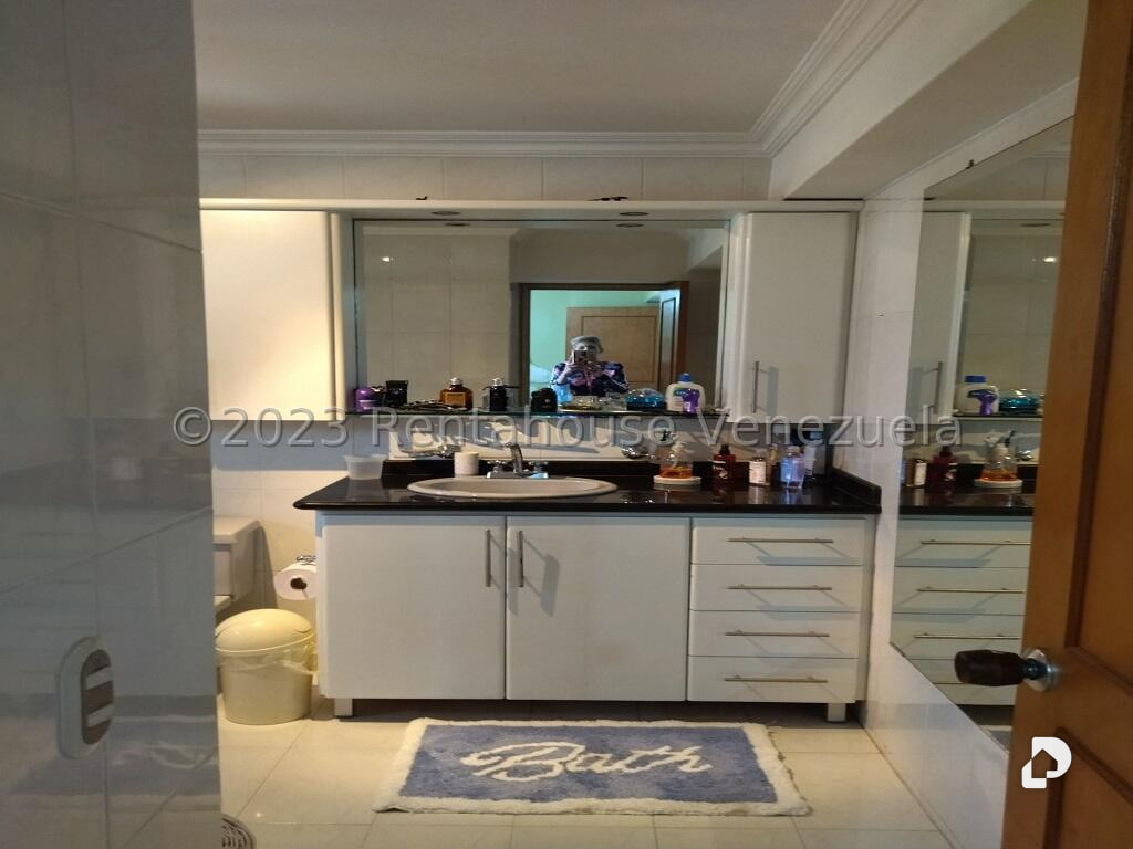 Apartamento en Los Rosales, Caracas – 17
