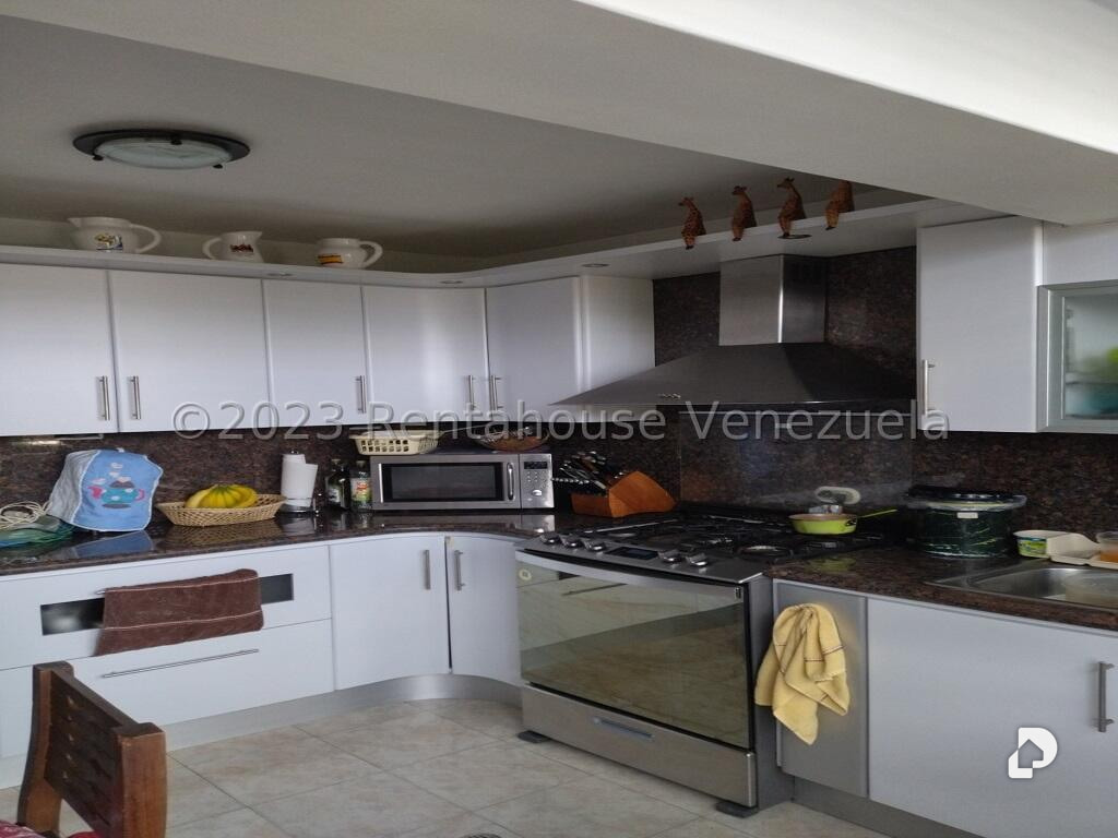 Apartamento en Los Rosales, Caracas – 15
