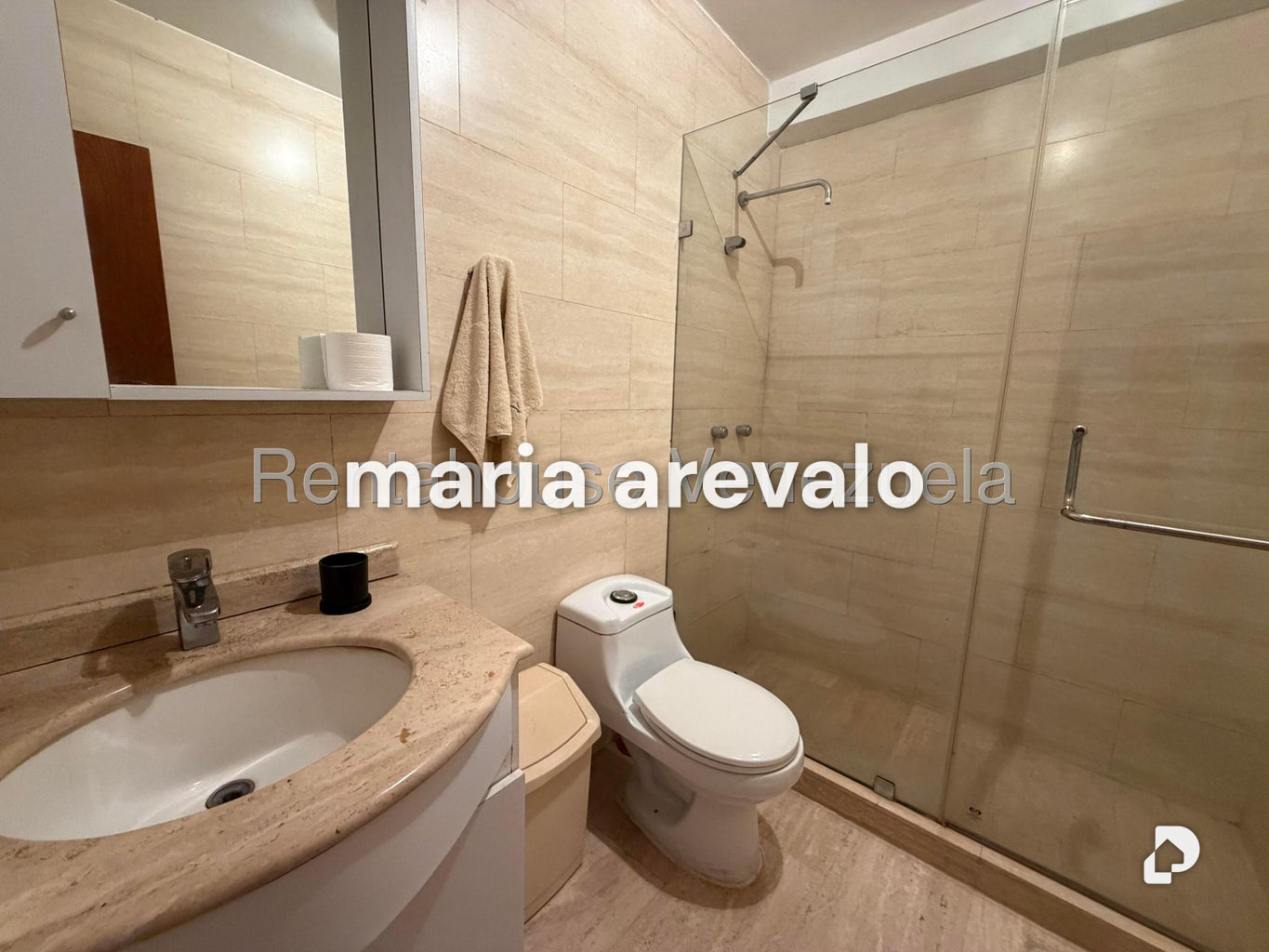 Casa en Villa Nueva Hatillo, Caracas – 28