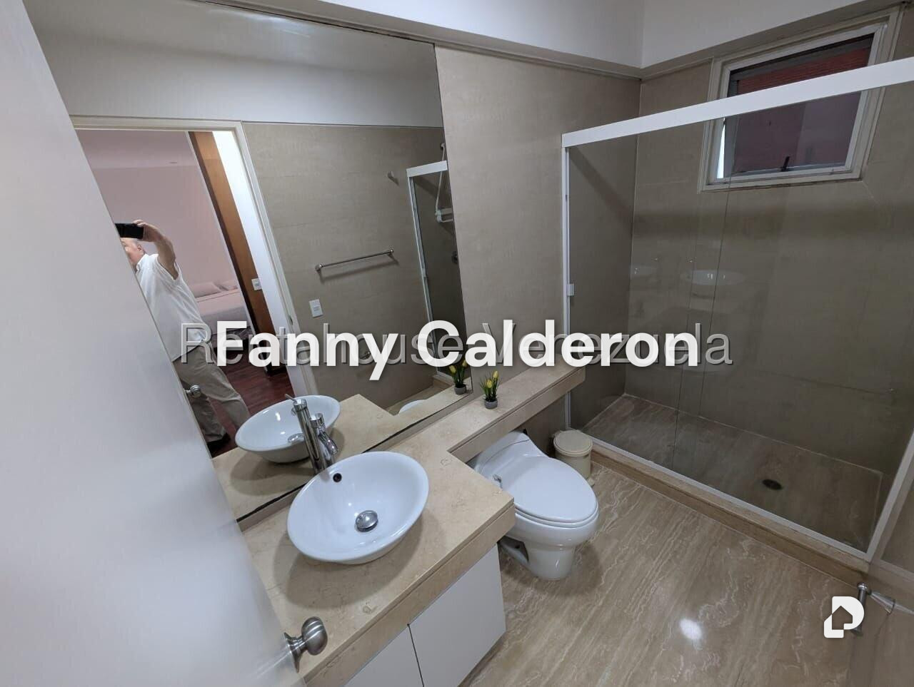 Apartamento en Campo Alegre, Caracas – 12