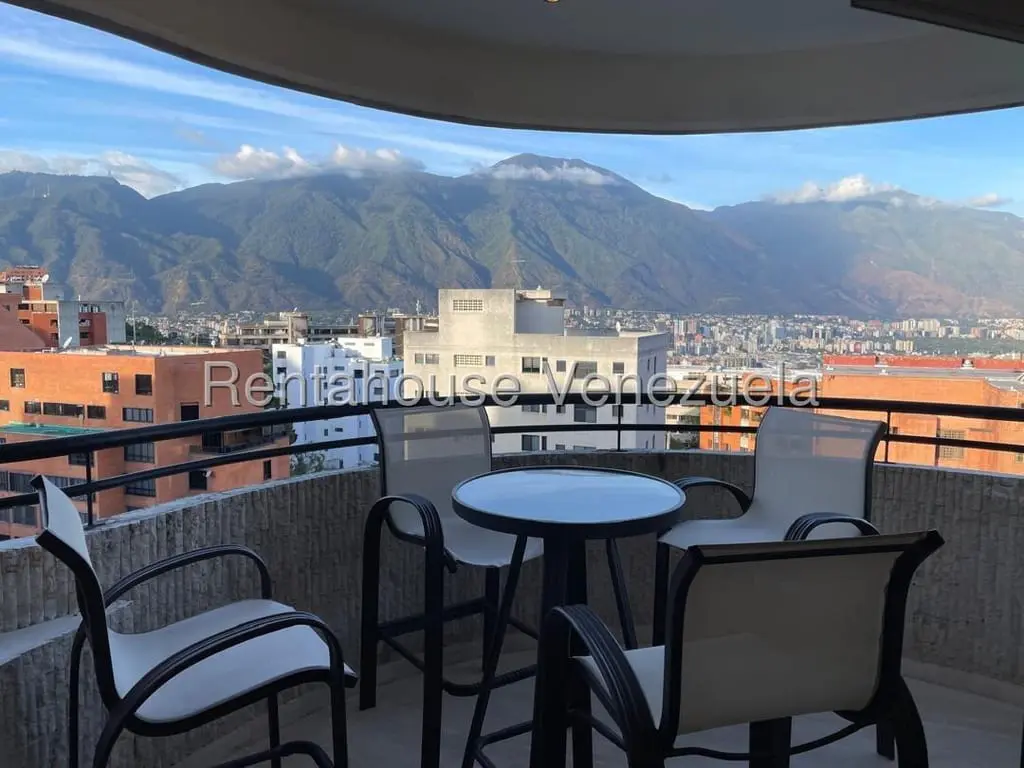 Apartamento en Colinas de Valle Arriba, Caracas - 1