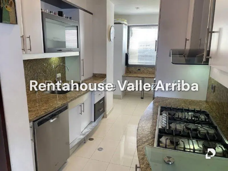 Apartamento en Colinas de Valle Arriba, Caracas – 9