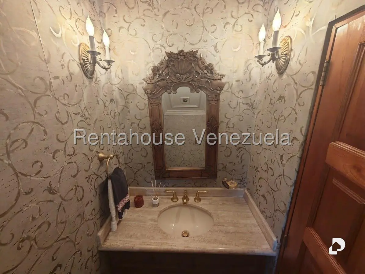 Casa en Alta Florida, Caracas – 20