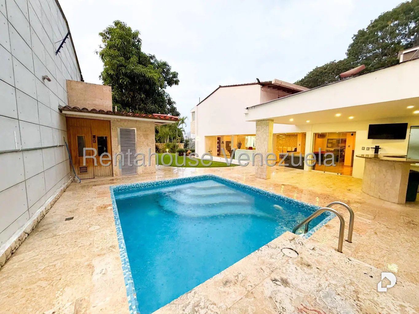 Casa en Santa Inés, Caracas – 1