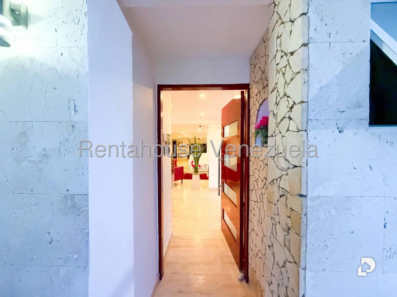 Casa en Santa Inés, Caracas – 8