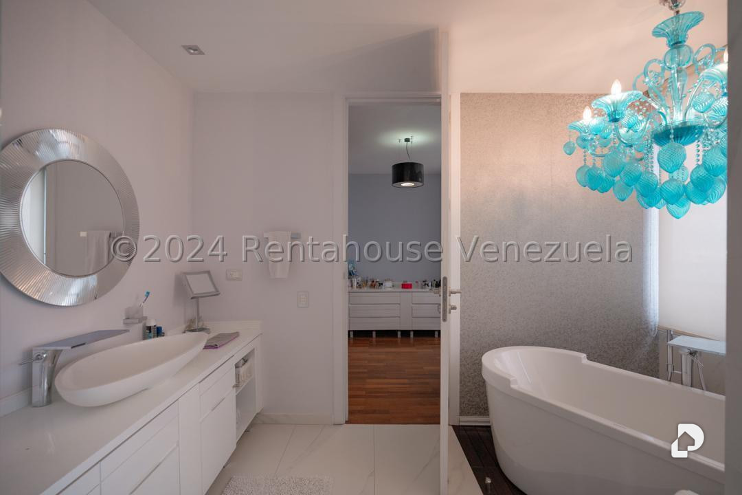 Apartment in Colinas de Valle Arriba, Caracas – 25