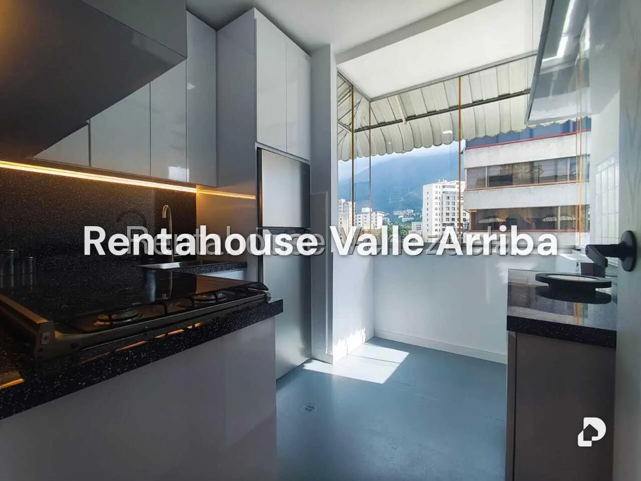 Apartamento en Los Palos Grandes, Caracas – 23