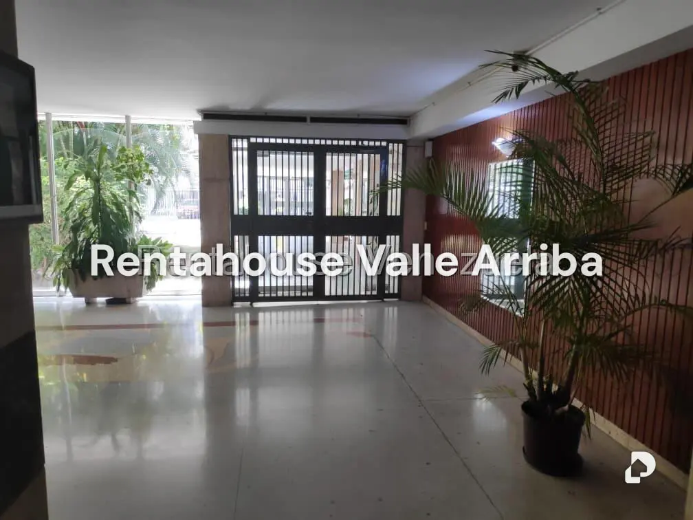 Apartamento en Los Palos Grandes, Caracas – 4