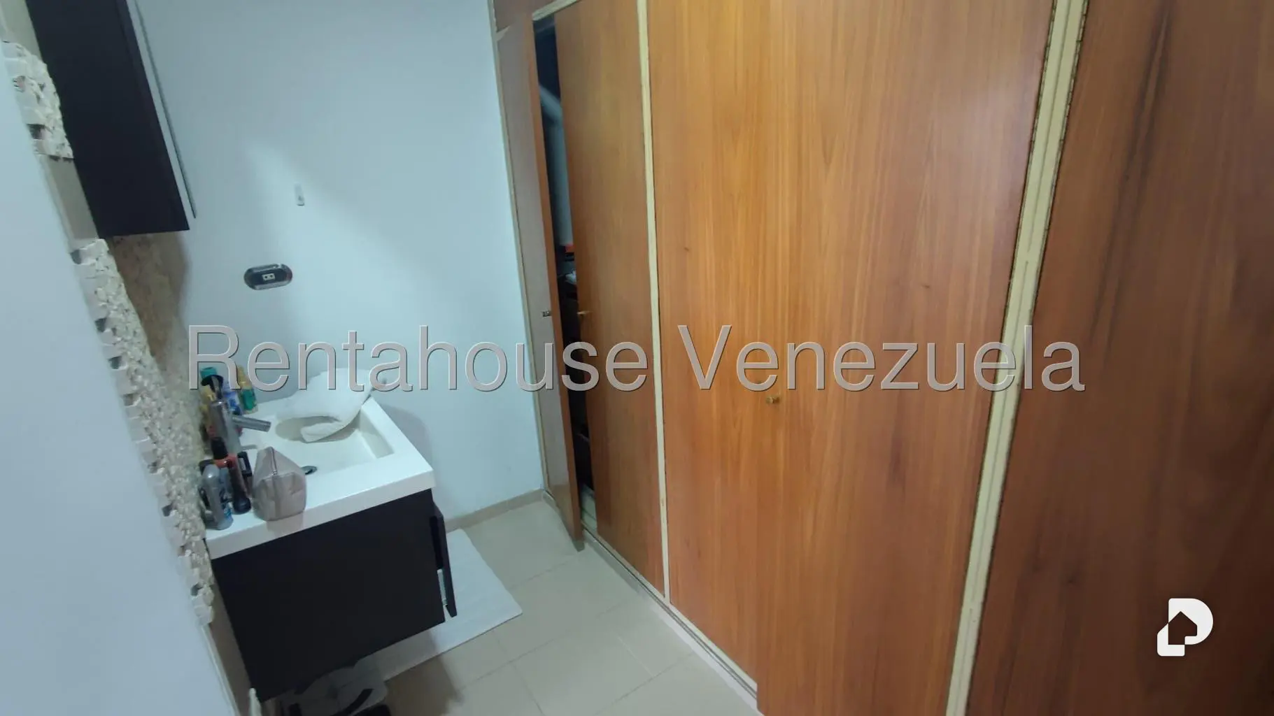 Apartamento en Los Samanes, Caracas – 11