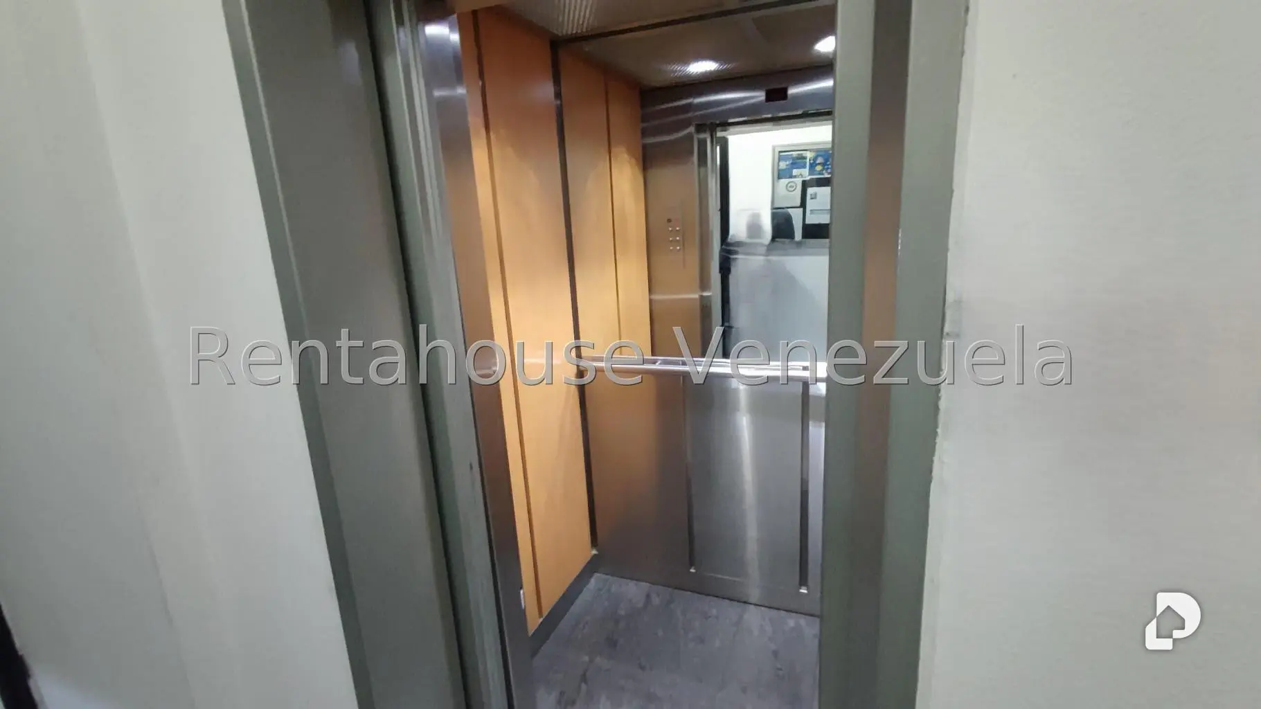 Apartamento en Los Samanes, Caracas – 22