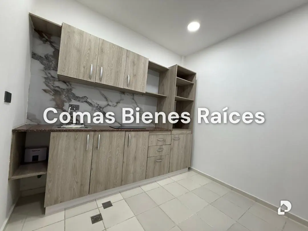 House in San Román, Caracas – 12