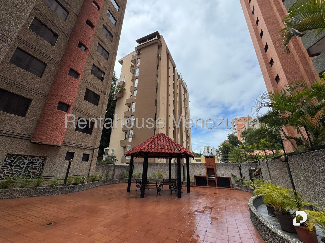 Apartamento en El Rosal, Caracas – 23