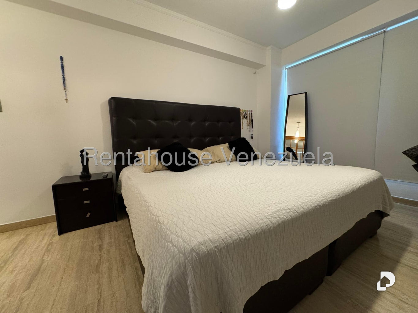 Apartamento en El Rosal, Caracas – 15