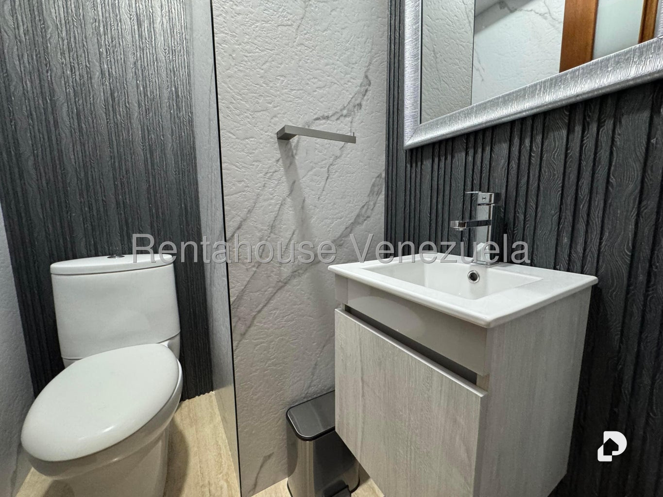 Apartamento en El Rosal, Caracas – 20