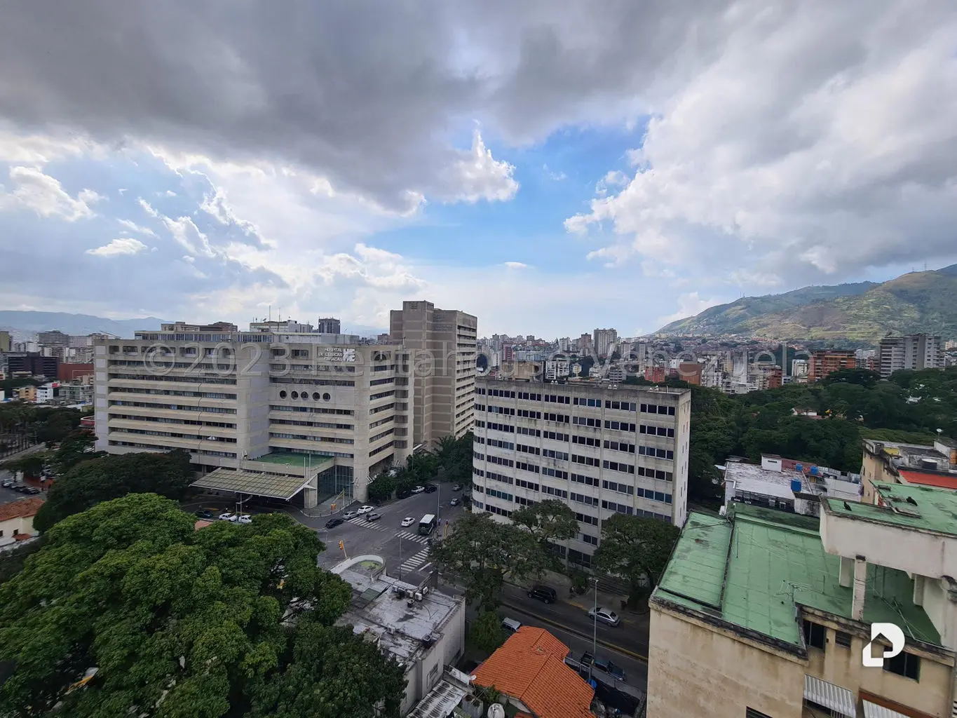 Apartamento en San Bernardino, Caracas – 14
