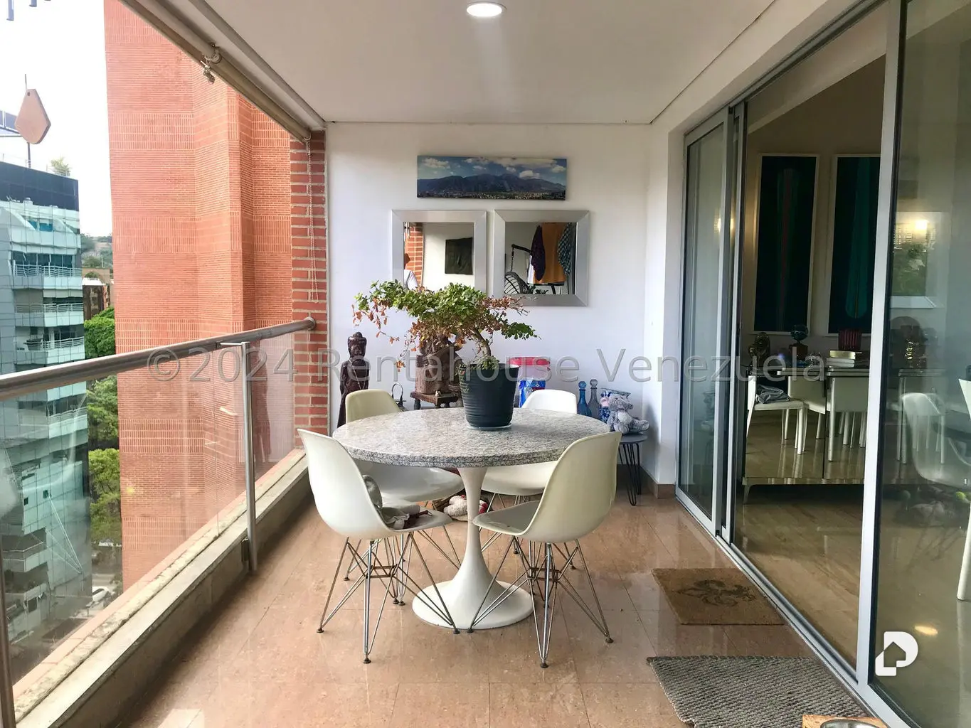 Apartamento en Las Mercedes, Caracas