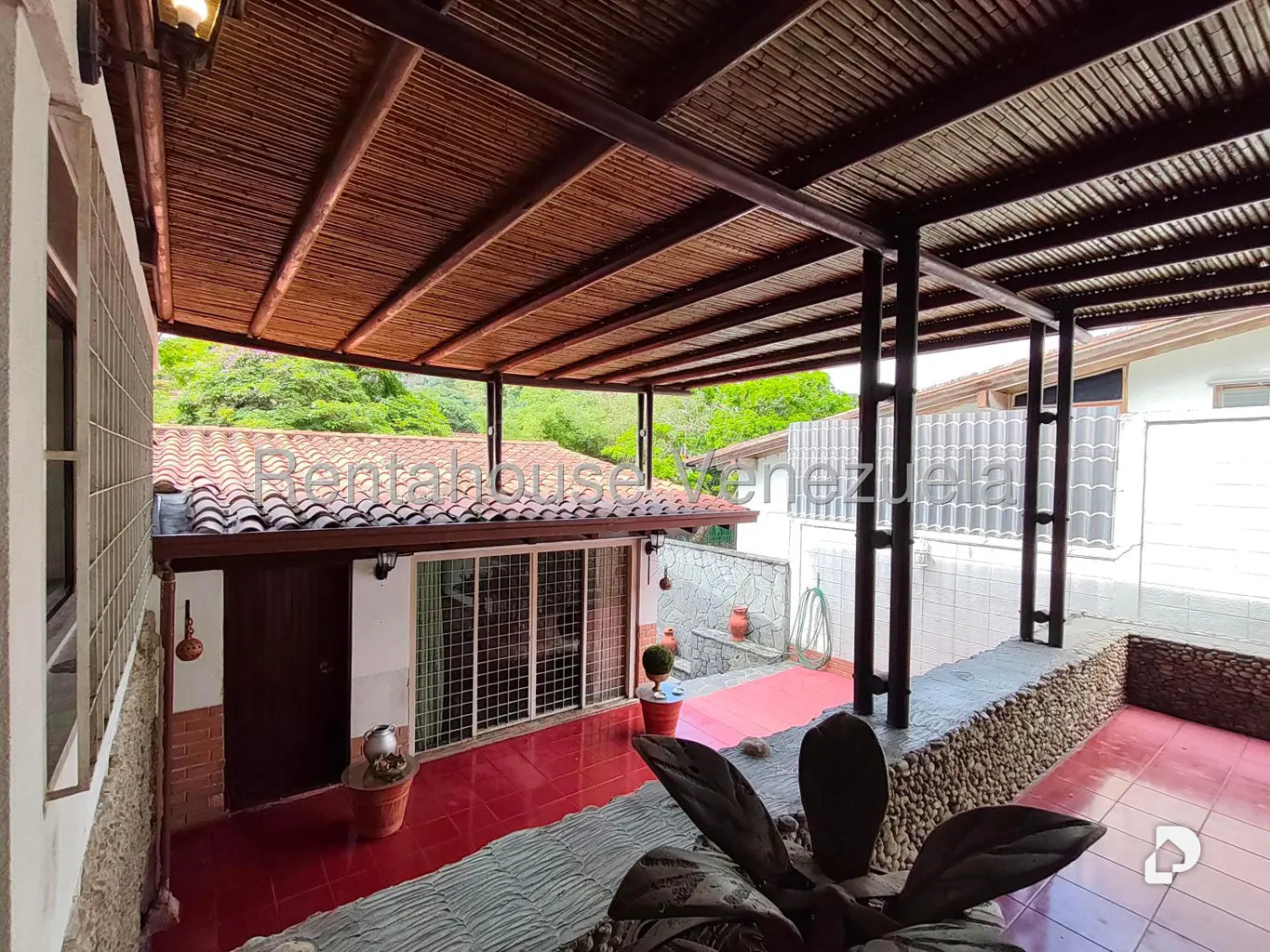 House in Prados del Este, Caracas – 52