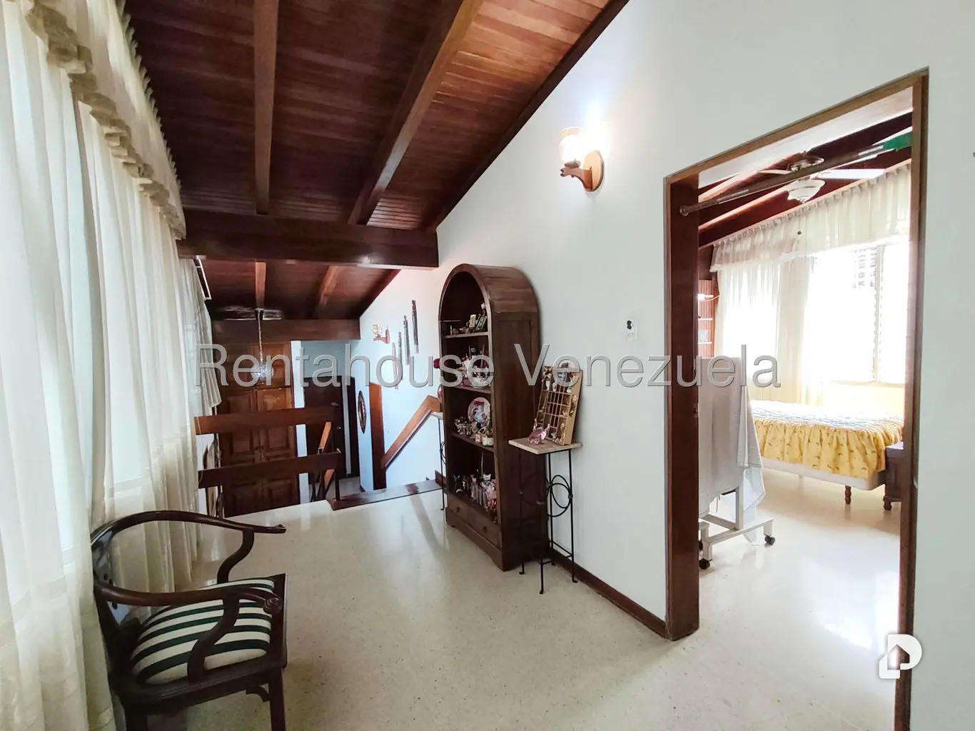 House in Prados del Este, Caracas – 50