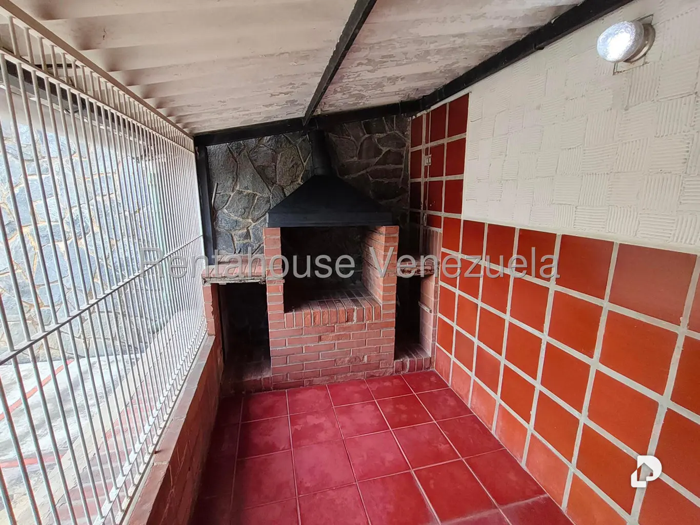 House in Prados del Este, Caracas – 18
