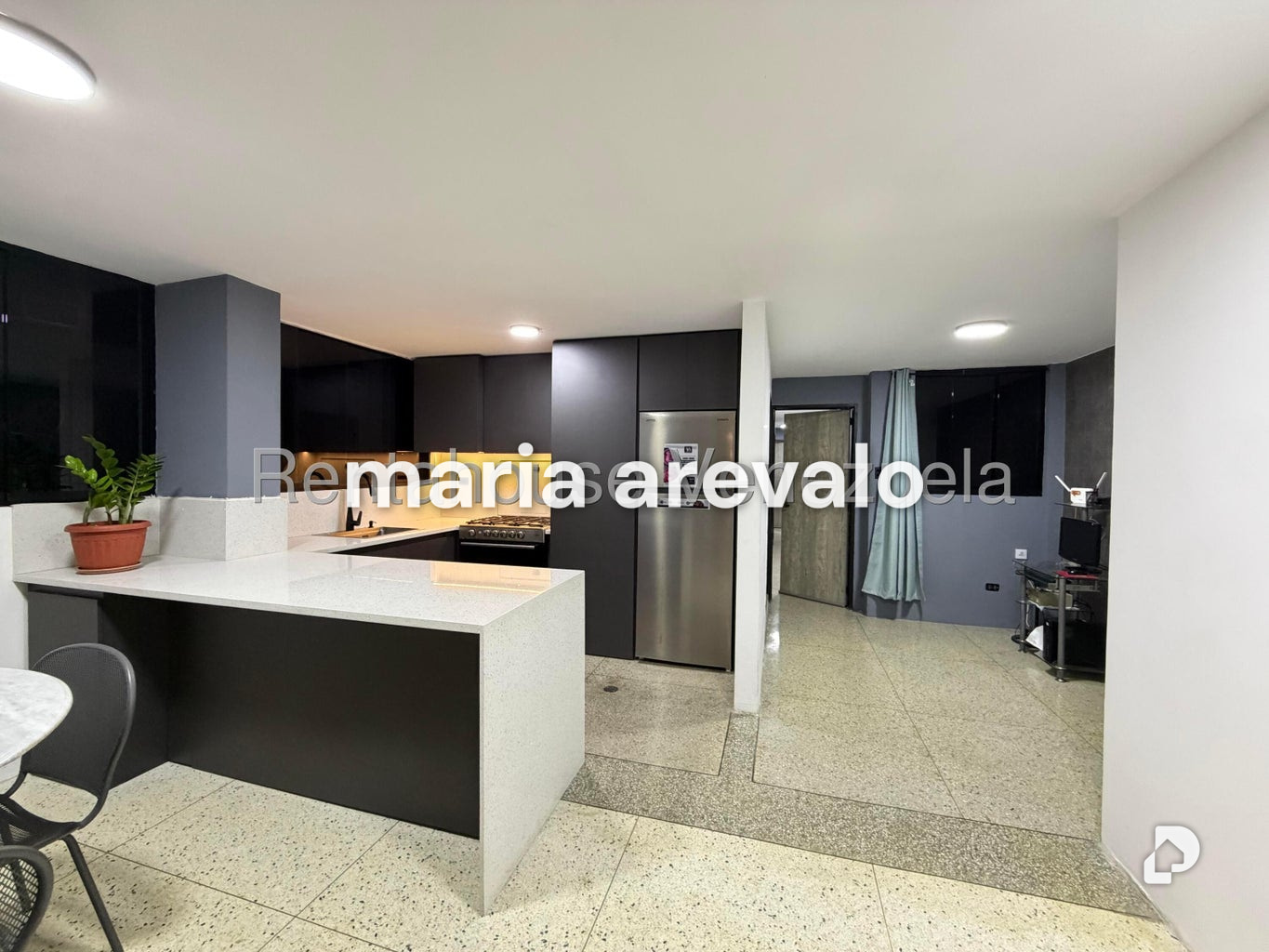 Apartamento en La Florida, Caracas – 11