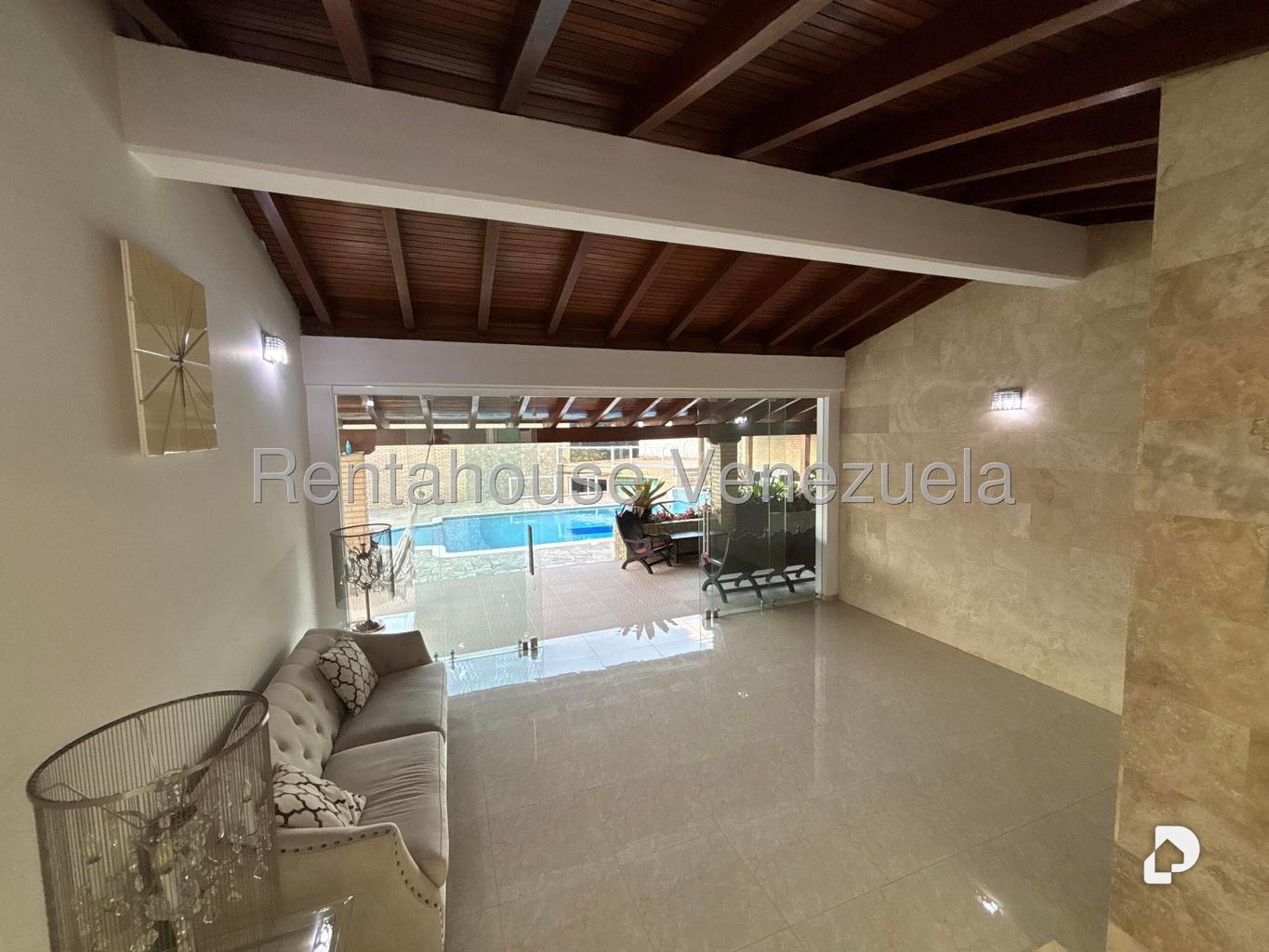 Casa en La Lagunita Country Club, Caracas – 23