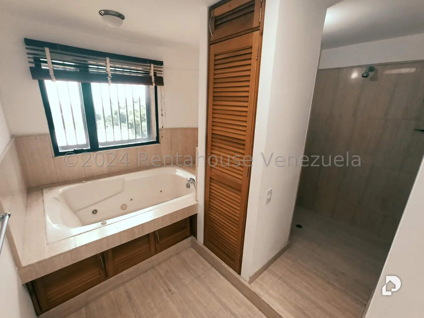 Casa en La Lagunita Country Club, Caracas – 17
