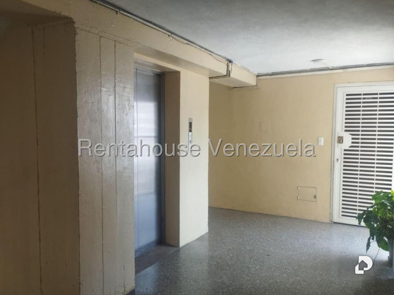Apartamento en Caricuao, Caracas – 2