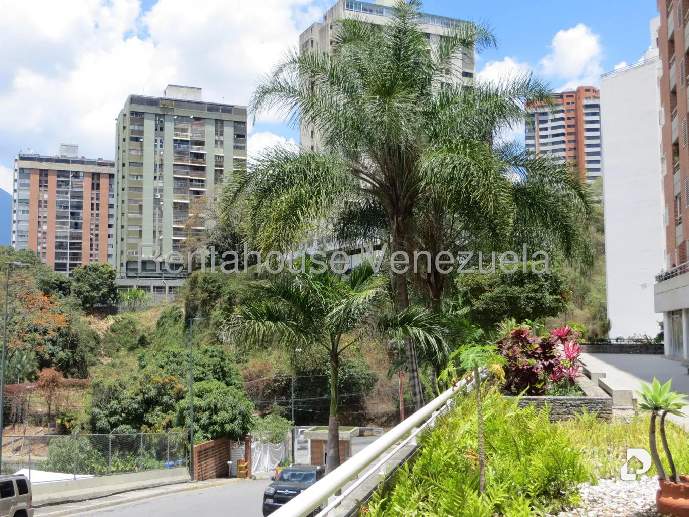 Apartamento en Santa Inés, Caracas – 24