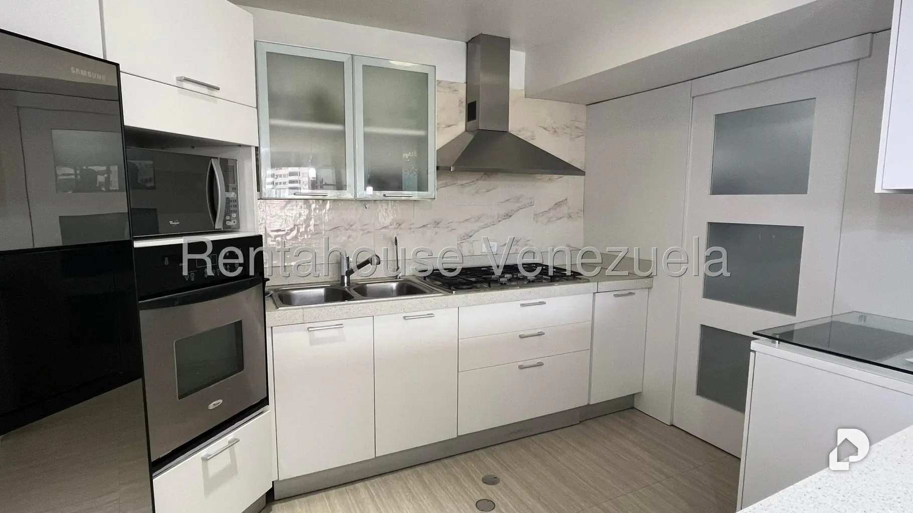 Apartamento en Santa Inés, Caracas – 11