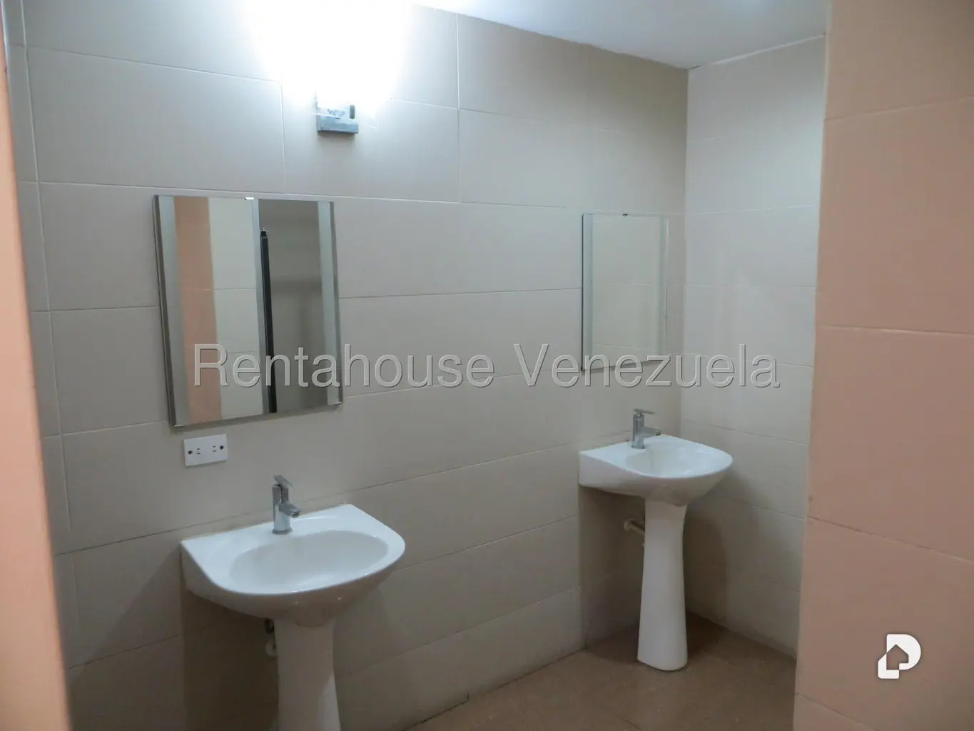 Apartamento en Santa Inés, Caracas – 32