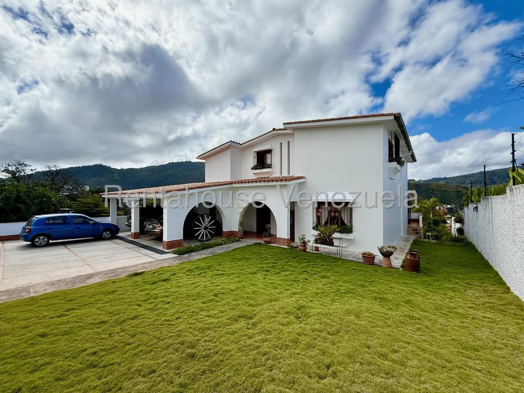 Casa en Lomas De La Trinidad, Caracas - 1