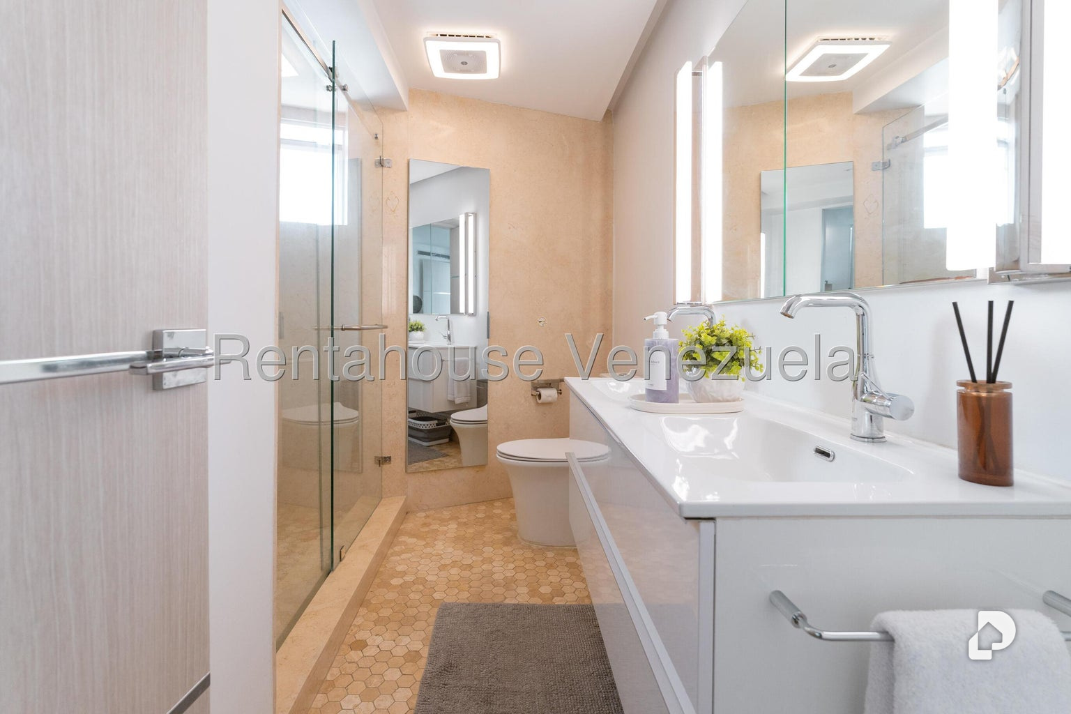 Apartamento en El Rosal, Caracas – 10