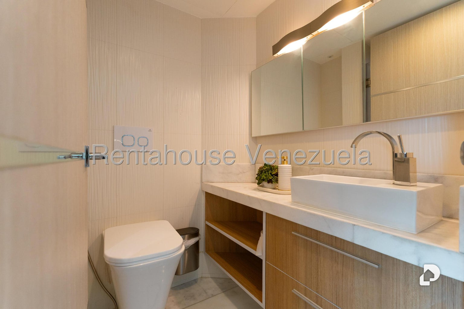 Apartamento en El Rosal, Caracas – 18