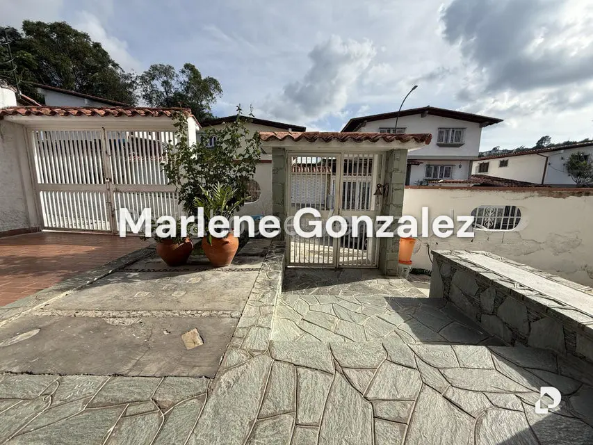 Casa en El Pauji, Caracas – 8