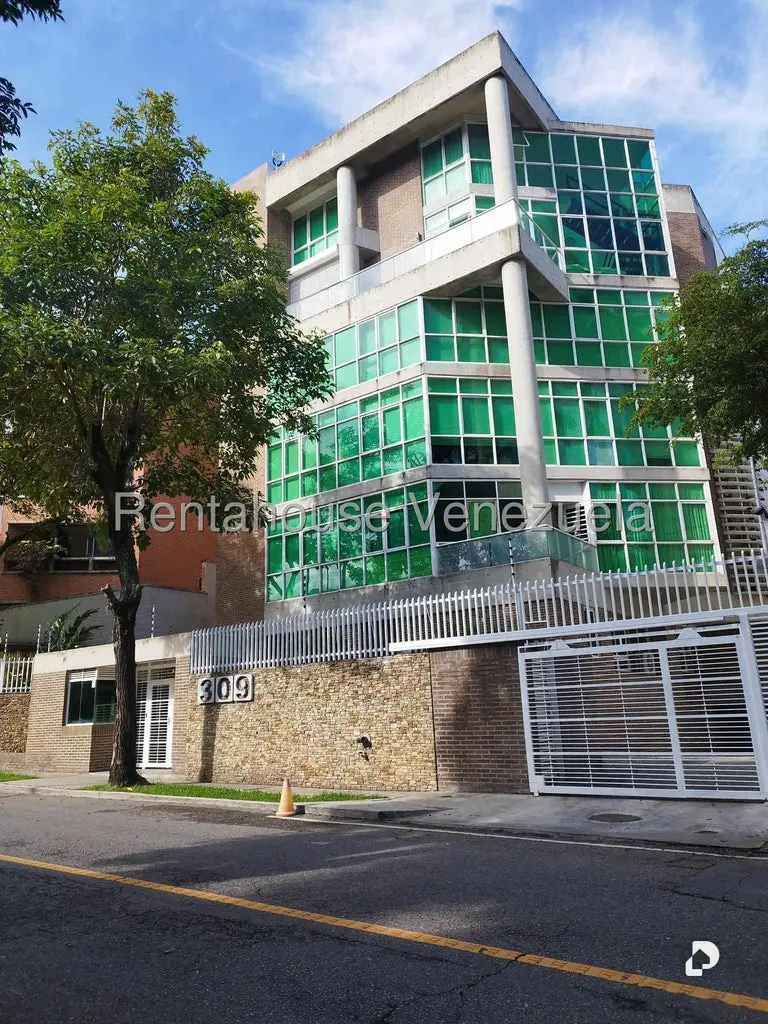 Apartamento en Los Naranjos de las Mercedes, Caracas – 16