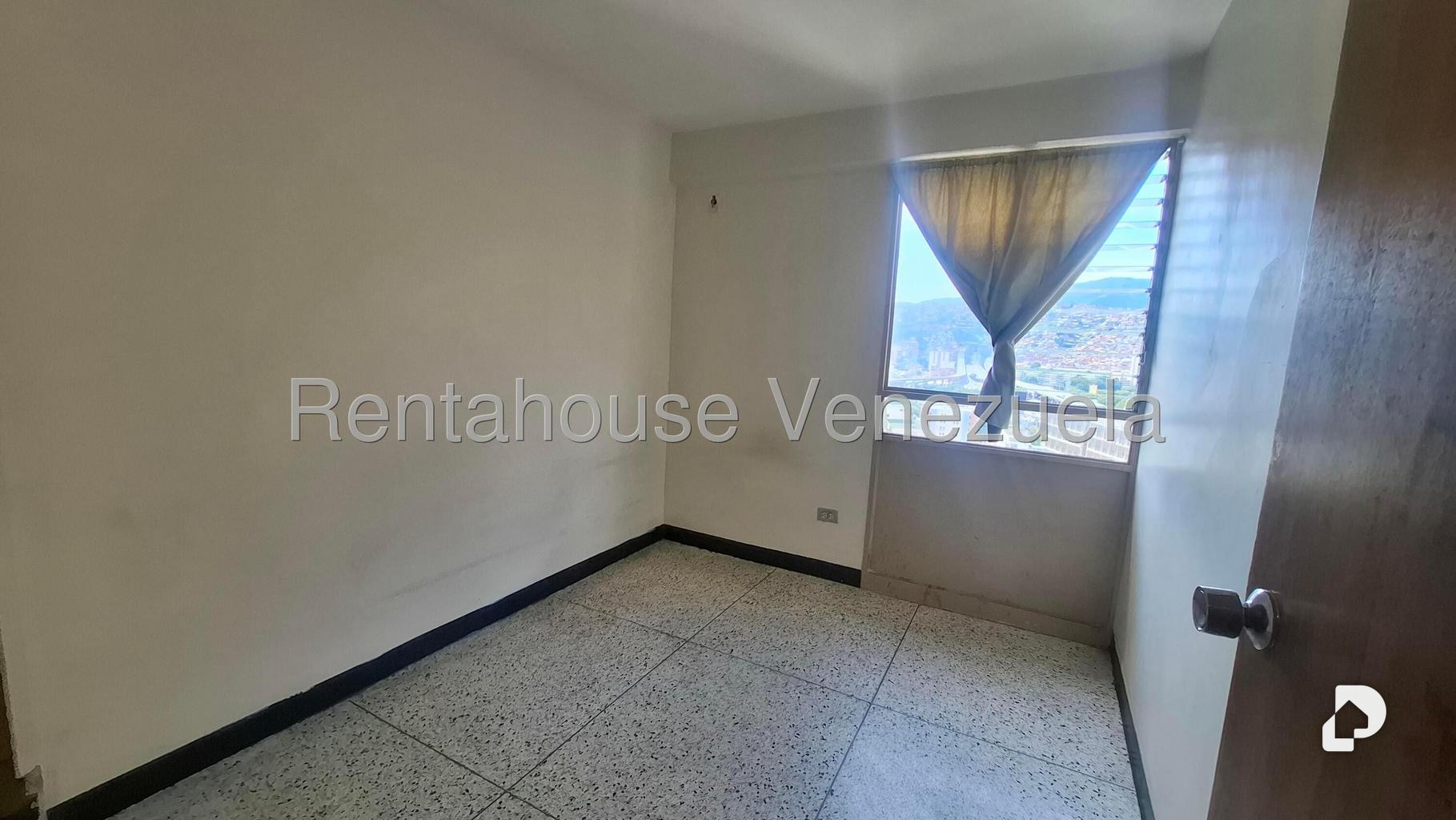 Apartamento en El Paraíso, Caracas – 20
