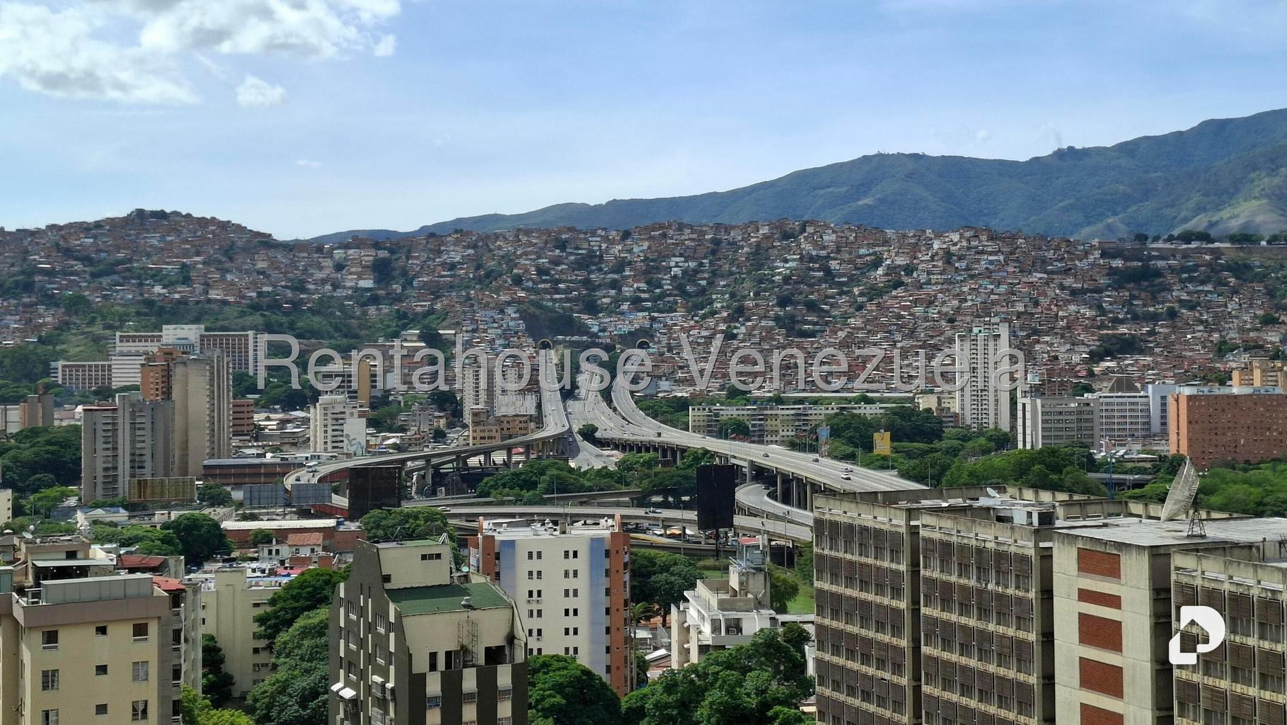 Apartamento en El Paraíso, Caracas – 2