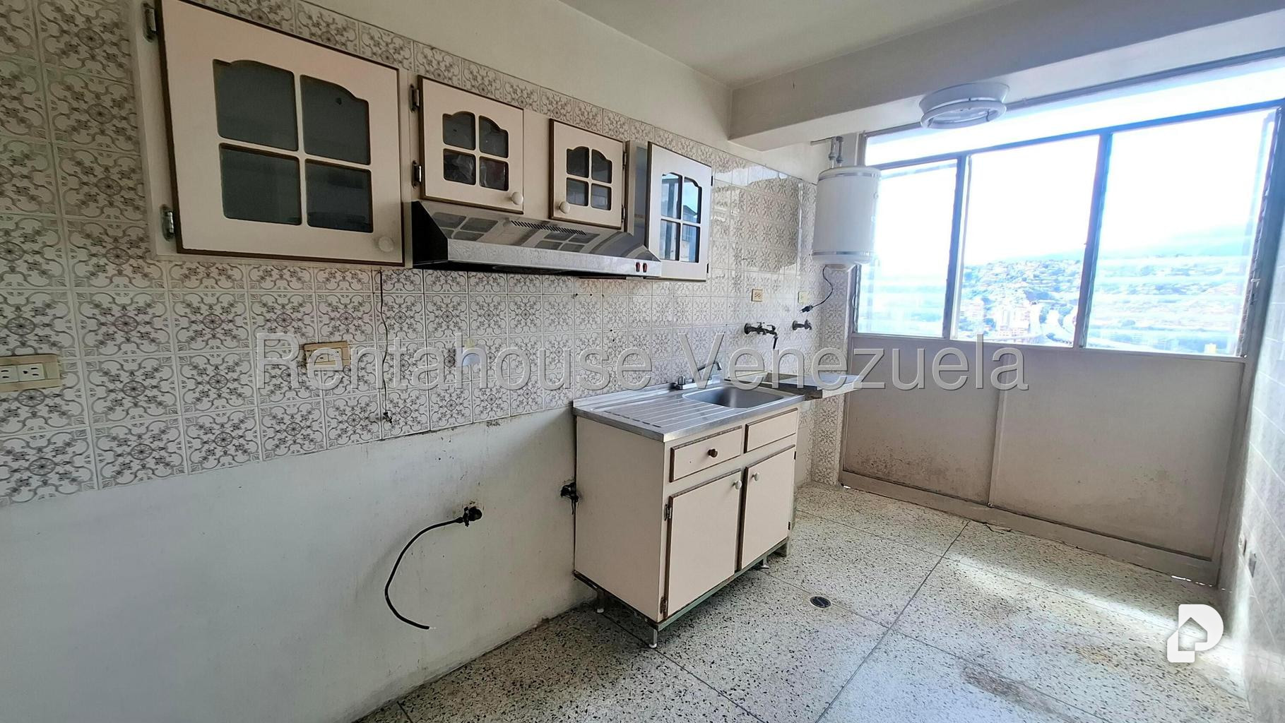 Apartamento en El Paraíso, Caracas – 13