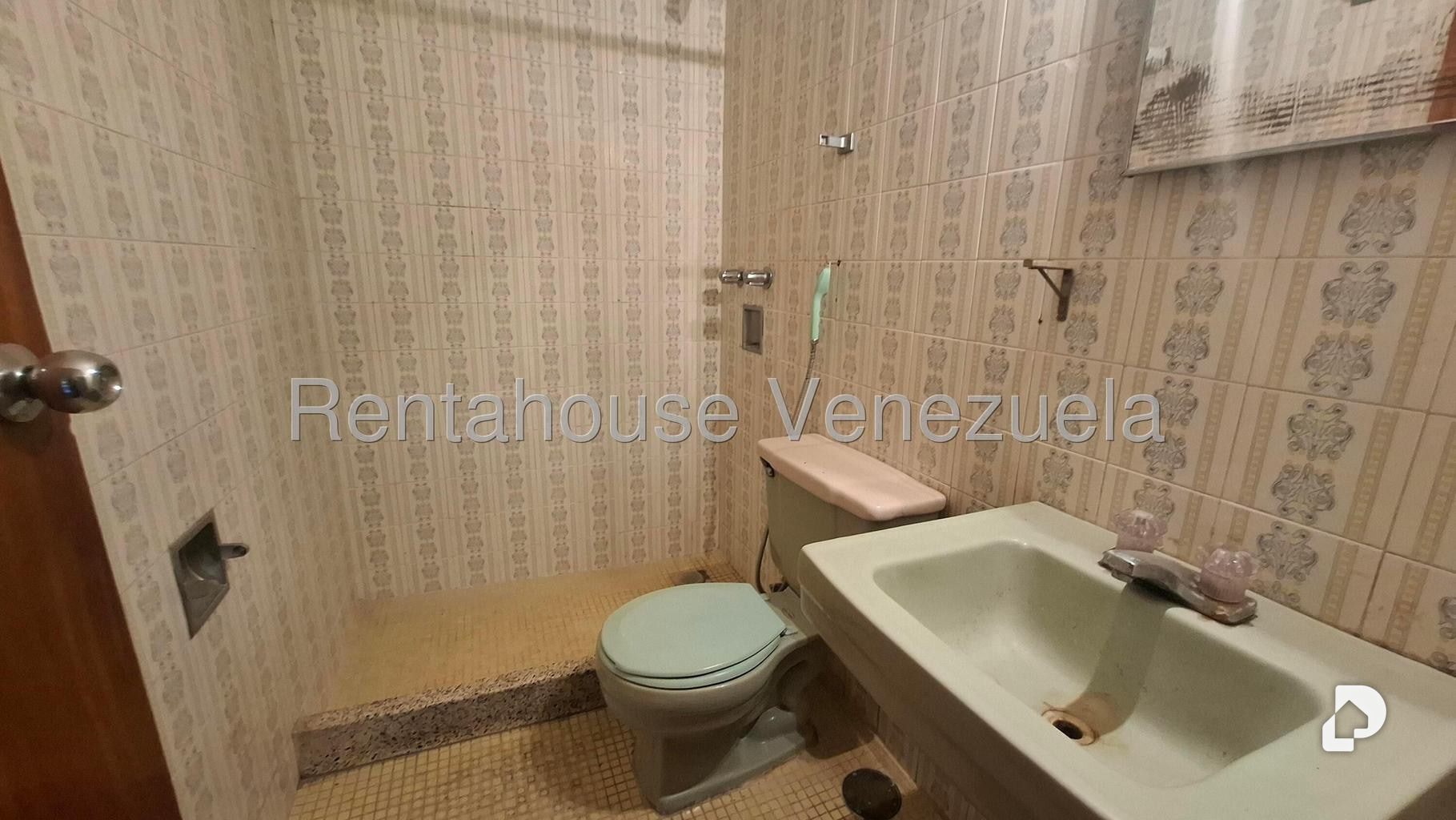 Apartamento en El Paraíso, Caracas – 24